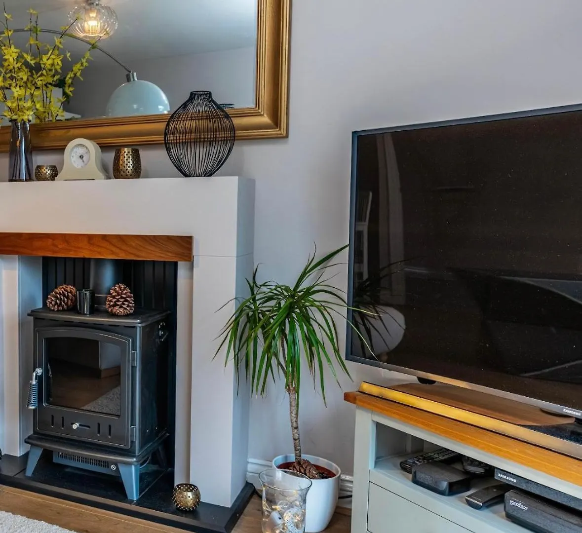 Holiday home Cheltenham 'Hidden Gem' With Parking, Walk To Town